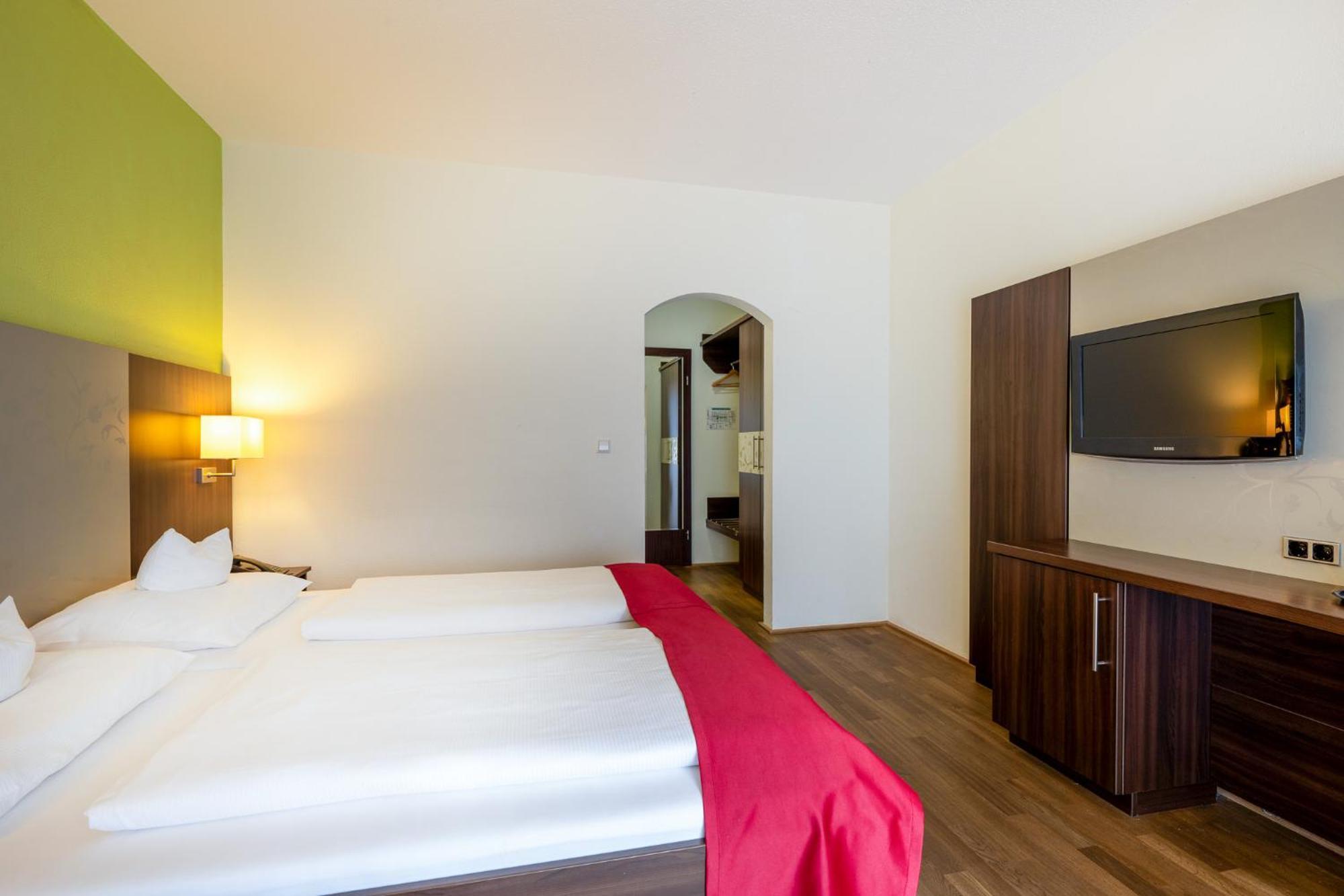 Steiner Hotel 3*